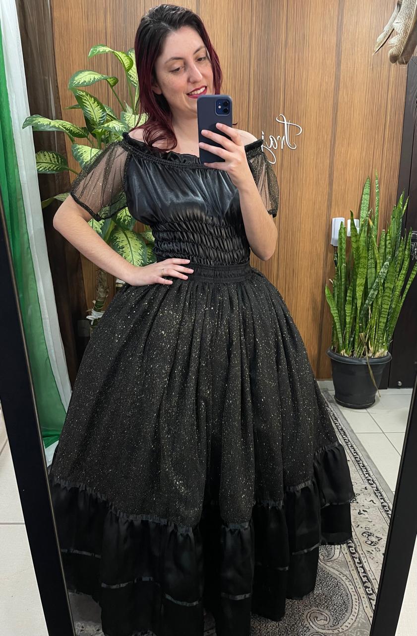 Saia Preta de Cetim com Glitter e Babados 