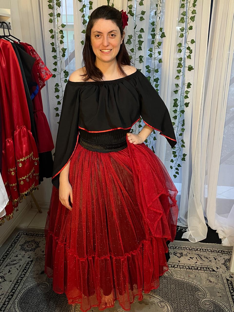 Saia Vermelha com Babado e Forro Preto em Cetim com Glitter