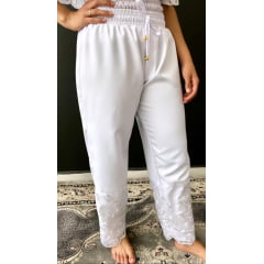 Conjunto feminino branco bordado bata e calça 